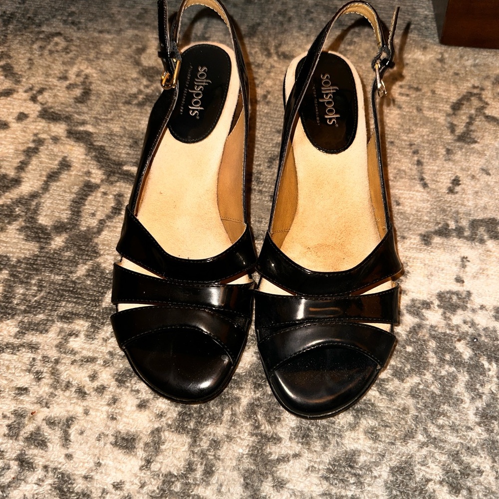 Stylish Black Slingback Sandals